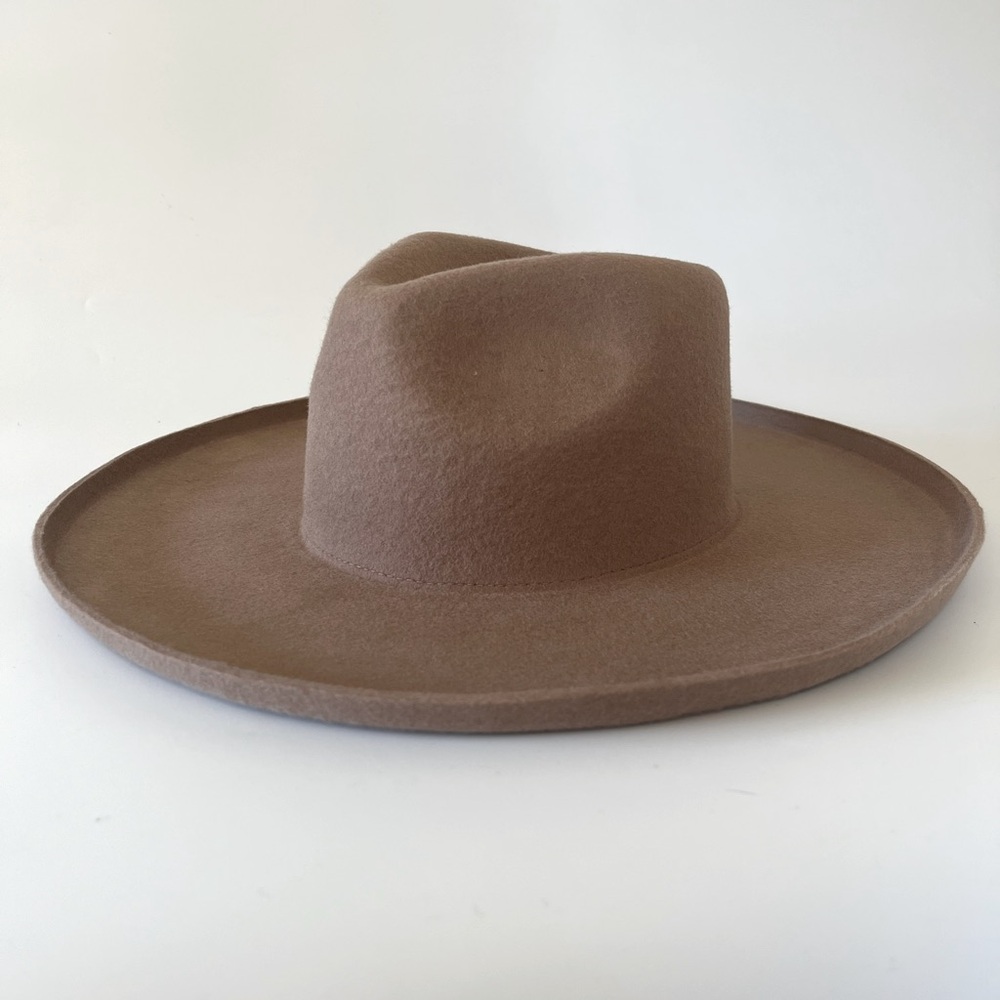 NWT Olive & Pique Lenny wool felt hat in tan OSFM